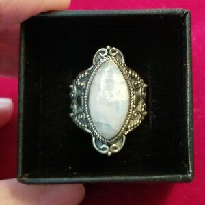 NWOT Silver 925  moonstone ring